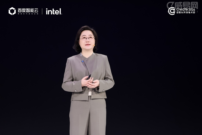 图注:百度副总裁阮瑜现场演讲